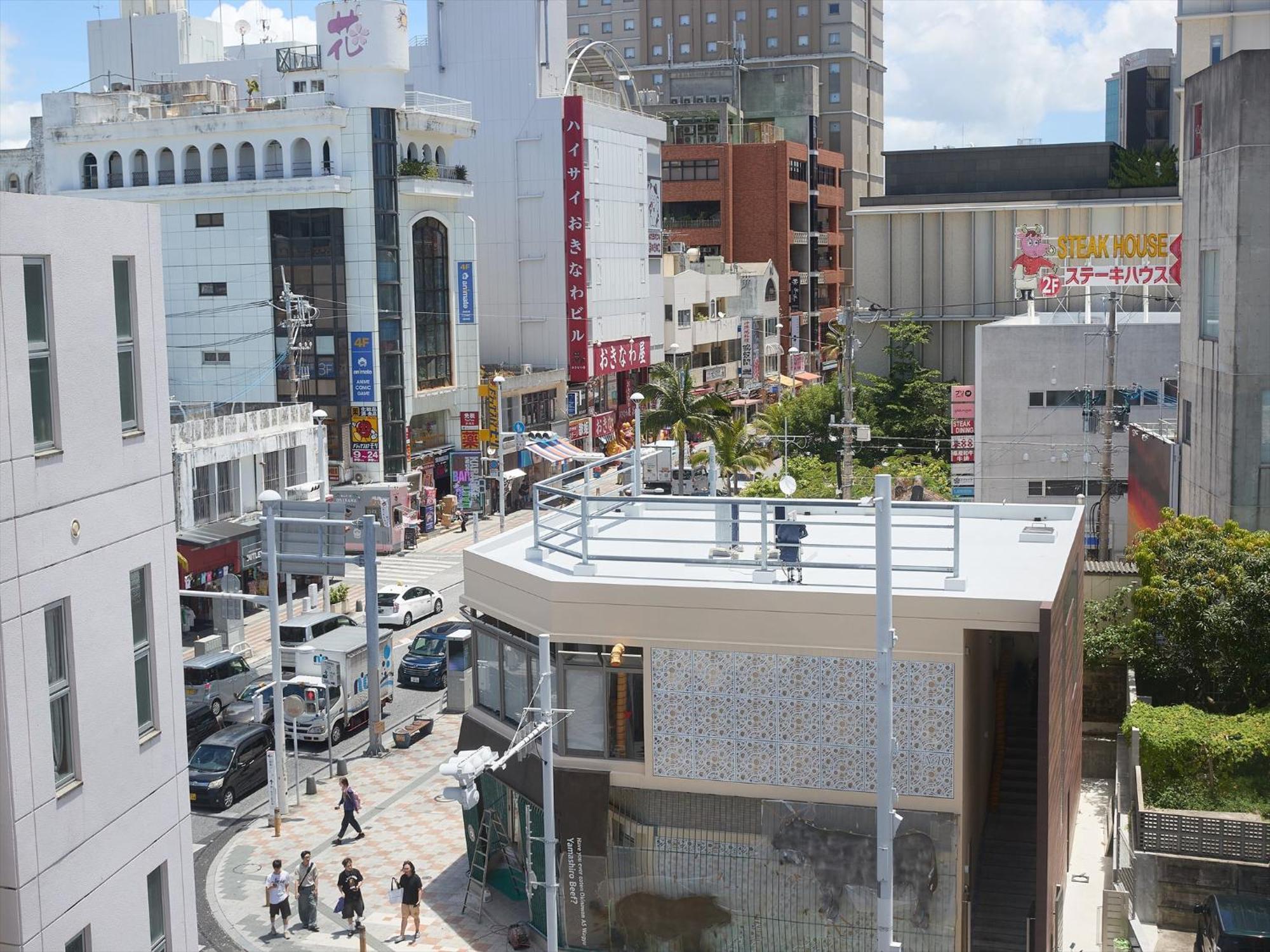 Chura Cabin Kokusai-Dori Наха Экстерьер фото
